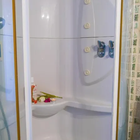 Jokasta & Erato * La Canea