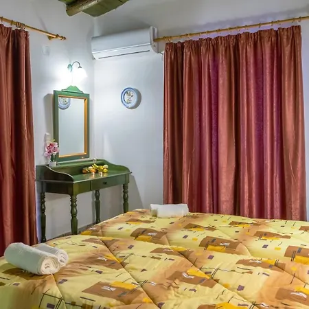 Jokasta & Erato Villa Hanya