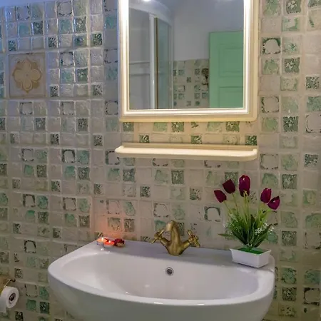 Jokasta & Erato Villa *