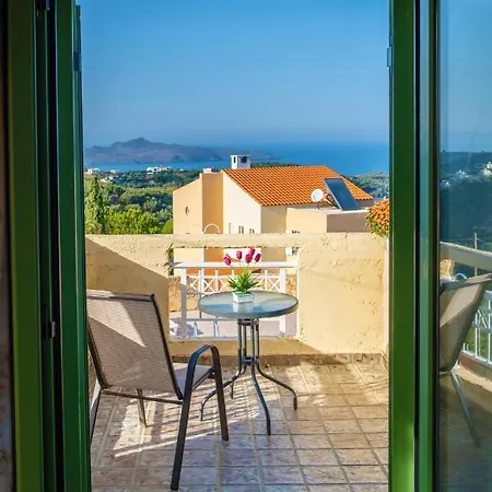 Jokasta & Erato La Canea