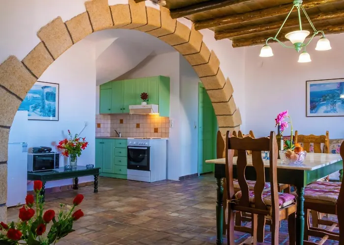 Villa Jokasta & Erato *