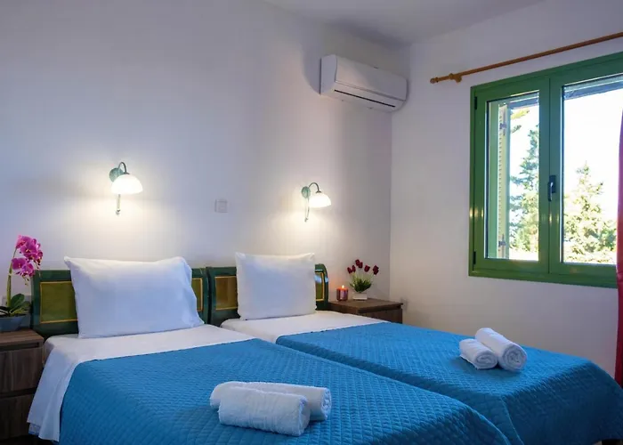 Jokasta & Erato * Chania (Crete)