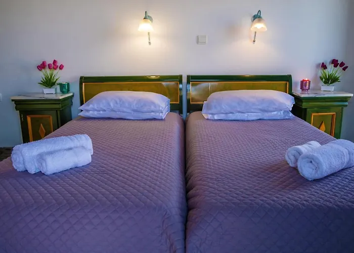 Jokasta & Erato Villa *