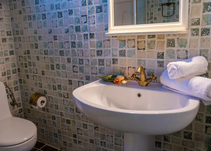 Jokasta & Erato Villa