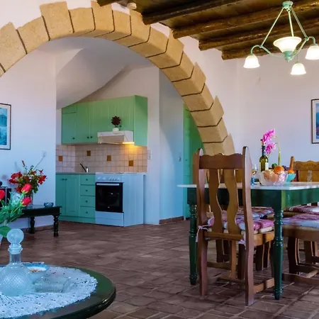 Villa Jokasta & Erato *