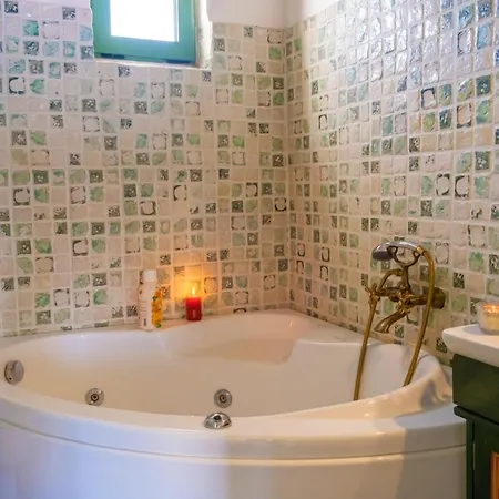 Jokasta & Erato Χανιά